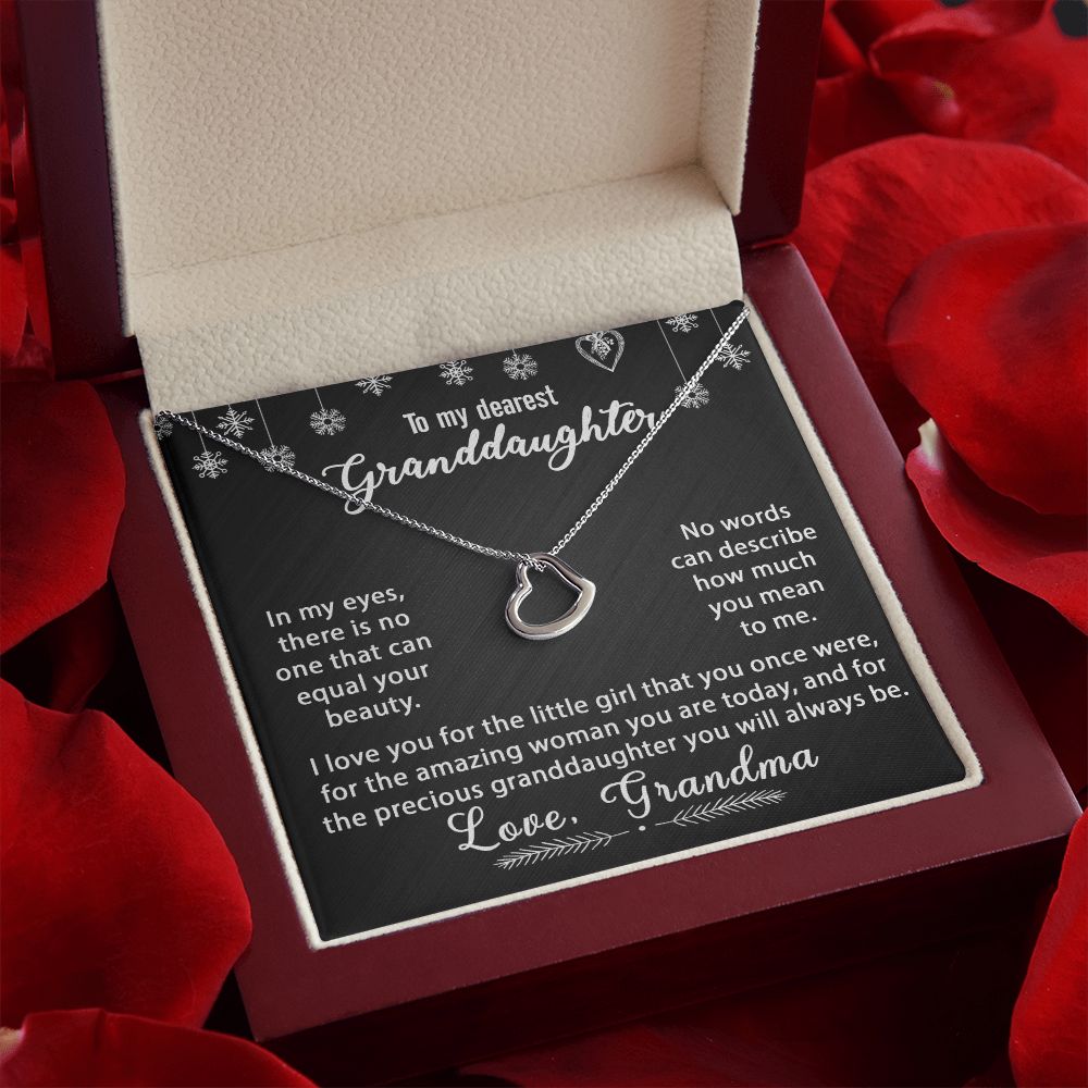 To My Granddaughter Necklace Gift - In my eyes - Delicate Heart #e175
