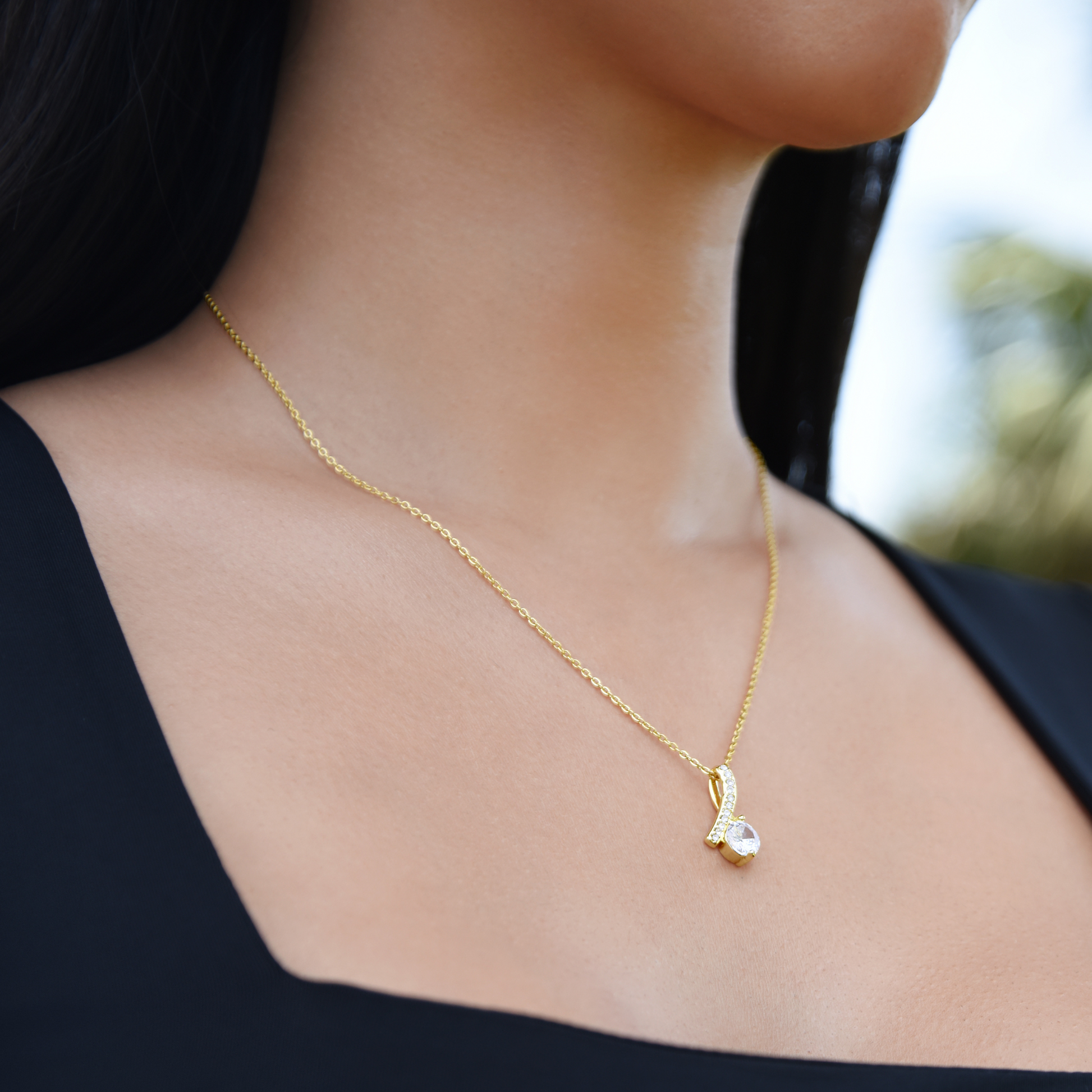 To Our Daughter, Love Mom & Dad – Alluring Beauty Necklace with a heartfelt message card is the best gift for your beloved daughter on her birthday, graduation, wedding, Christmas, and more. 