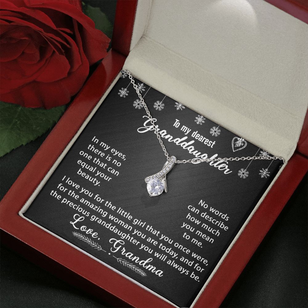 To My Granddaughter Necklace Gift - In my eyes - Alluring Beauty #e168