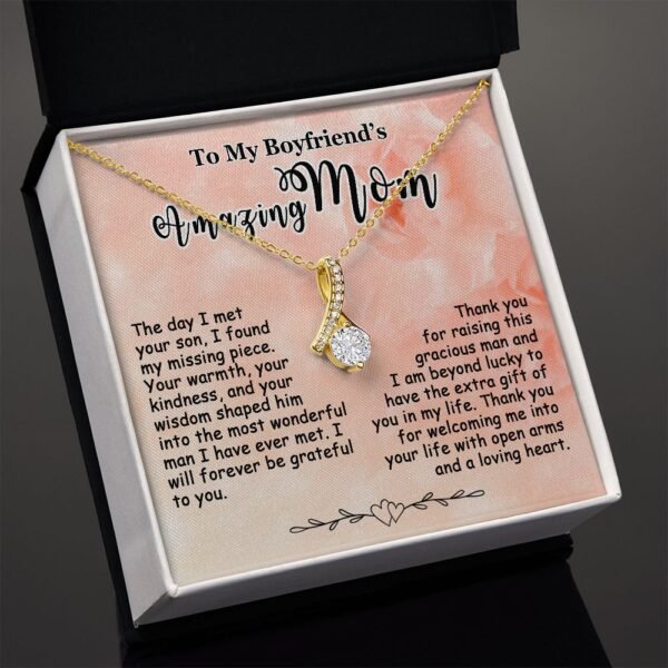 Gifts for Boyfriend's Mom: To My Boyfriend's Mom Necklace, Mother's Day & Birthday Ideas, Message Card Alluring Beauty Present For BF’s Mother. Matched with a thoughtful message card.