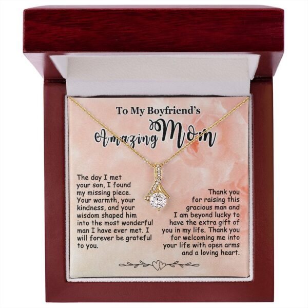Gifts for Boyfriend's Mom: To My Boyfriend's Mom Necklace, Mother's Day & Birthday Ideas, Message Card Alluring Beauty Present For BF’s Mother. Matched with a thoughtful message card.